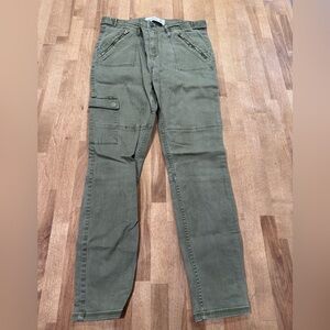 Abercrombie women’s Olive Cargo Pants